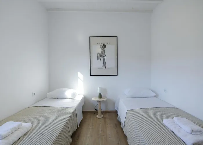 Mz Mykonos Rock * Pánormos