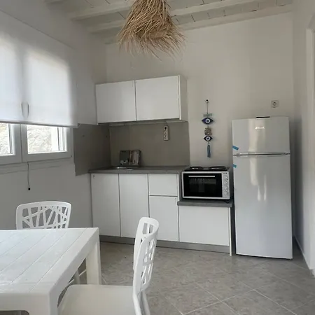 Mz Mykonos Rock Apartment *