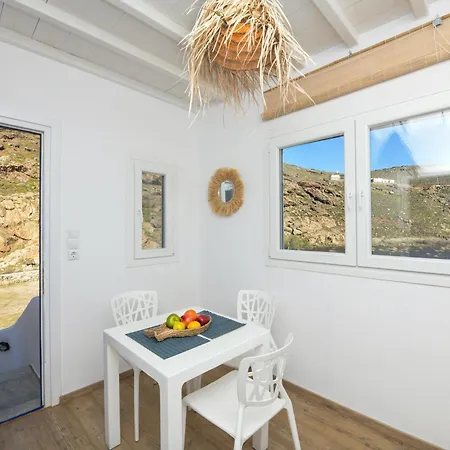Mz Mykonos Rock Apartment